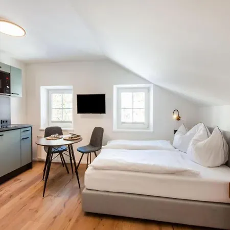 Appartamento Leni 4 *