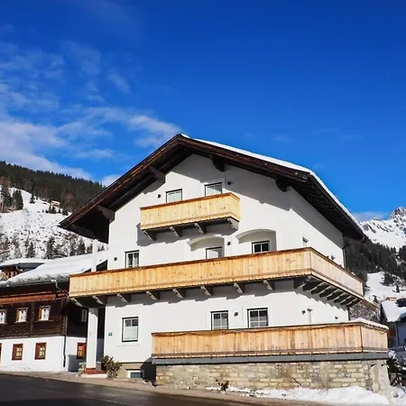 Appartamento Leni 4 *