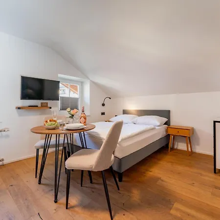 Leni 4 Appartement *